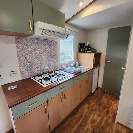 Mobilhome Les Pieds Dans L Eau Avec Piscine Kemp *