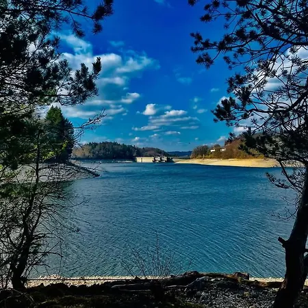 Campsite Mobilhome Les Pieds Dans L Eau Avec Piscine Saint-Gerons